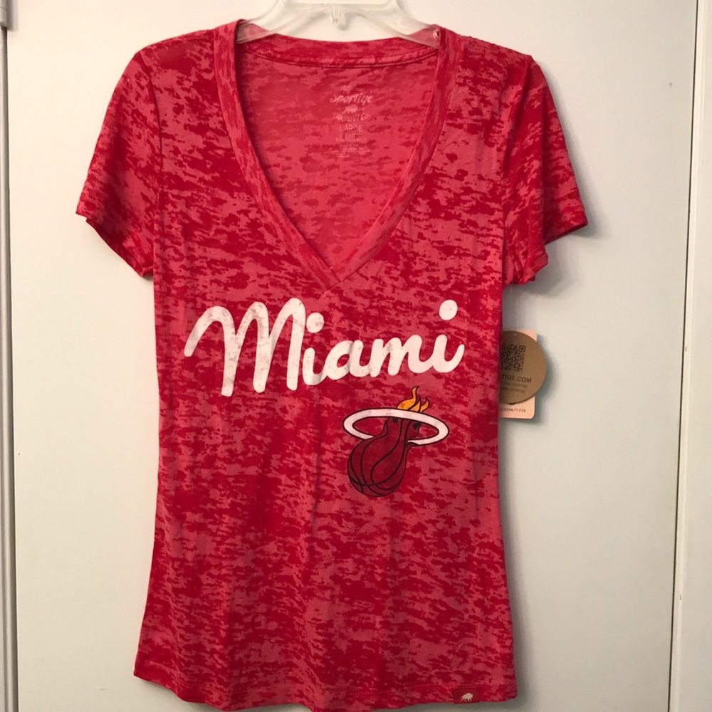 Miami Heat women’s top